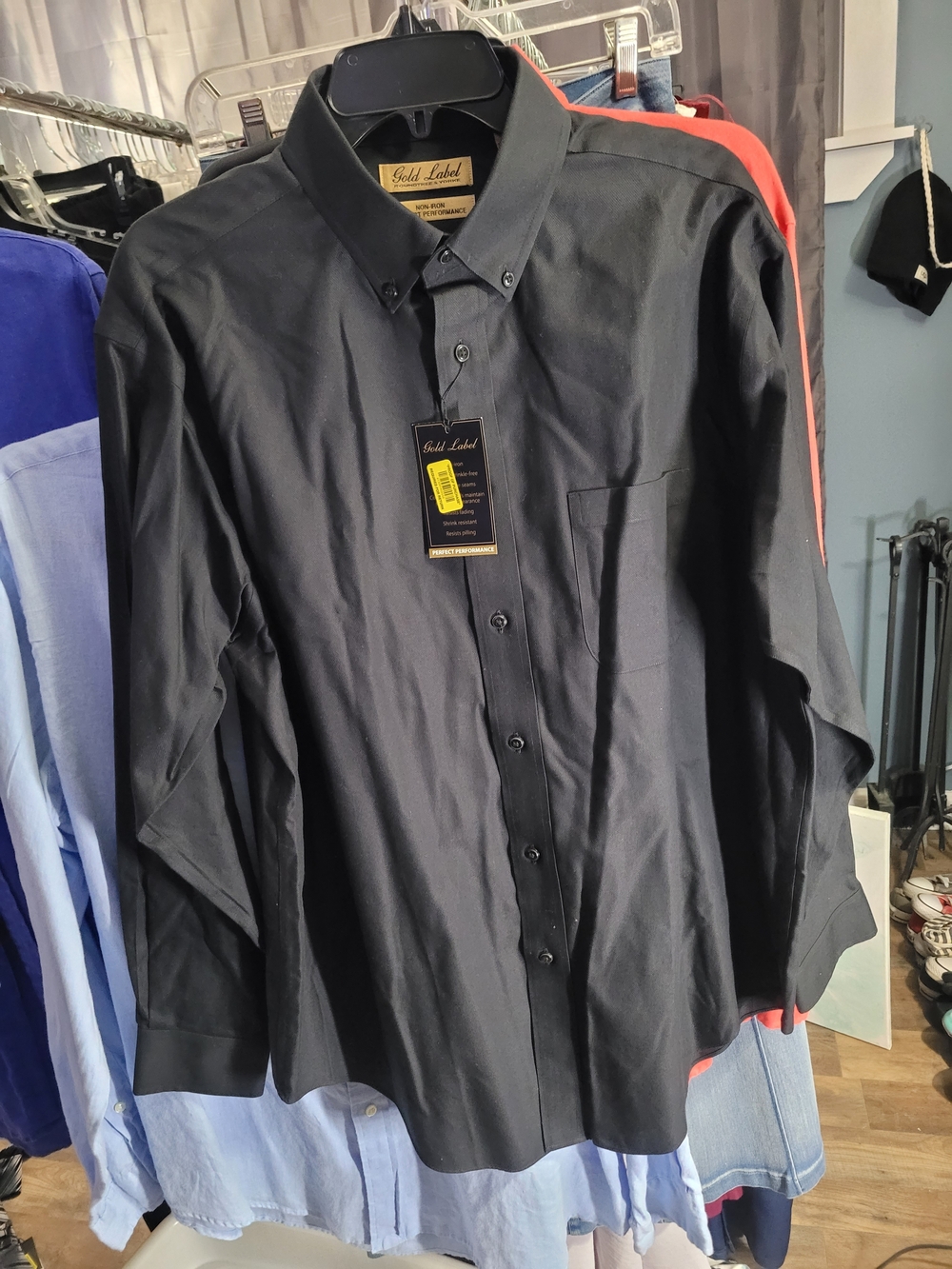 Men's GOLD LABEL Black Button-Front Dress Shirt
